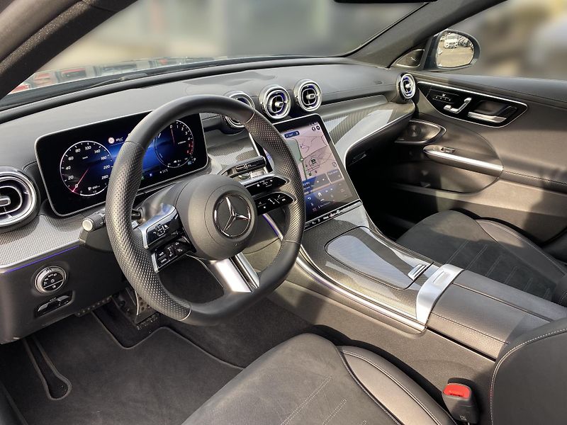 Mercedes-Benz Třídy C C 300 de 4MATIC - fotka 13 z 26