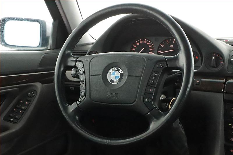 BMW Řada 7 (1994) 740i, Automat, Kůže, Tempomat - fotka 8 z 20