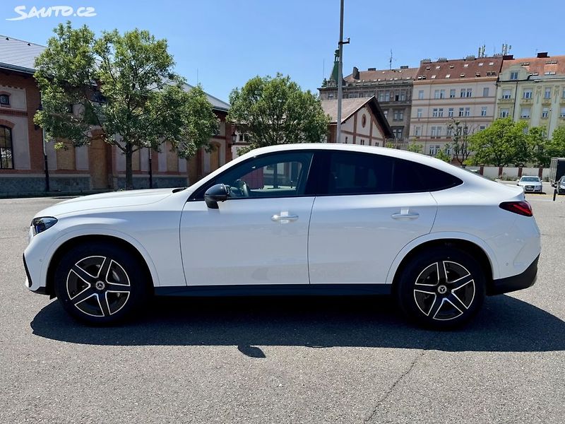 Mercedes-Benz GLC 220d 4MATIC AMG - fotka 5 z 48