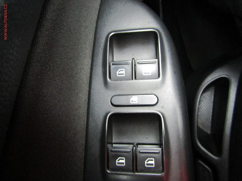 Škoda Octavia (2010) 2.0TDI, DSG - fotka 18 z 18