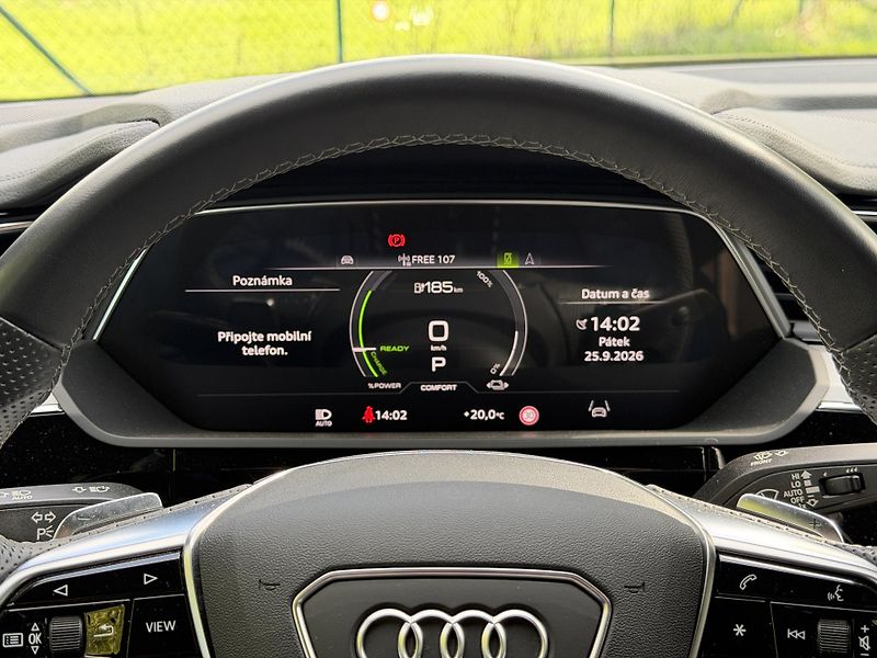 Audi Q8 e-tron 55 Quattro B&O S-Line Head-Up  - fotka 24 z 25