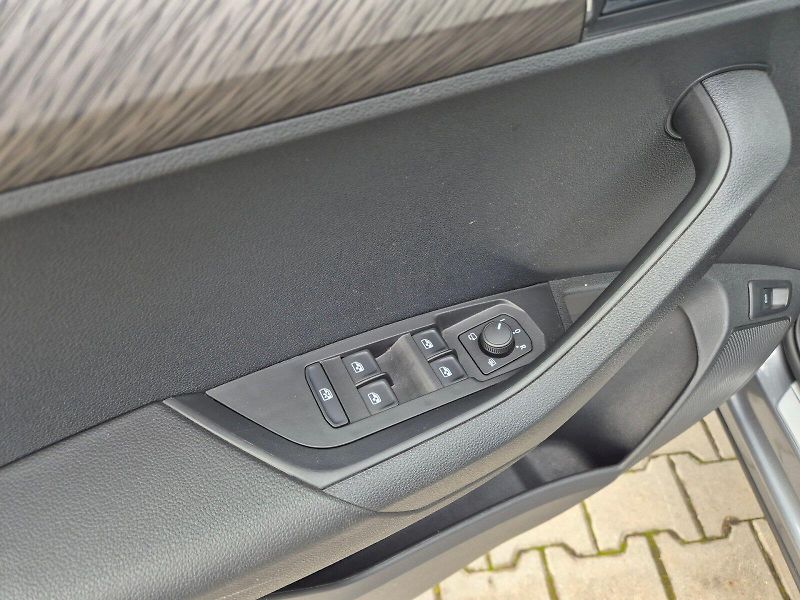Škoda Karoq (2024) Top Selection 1.5 TSI 110 kW 7 - fotka 14 z 35