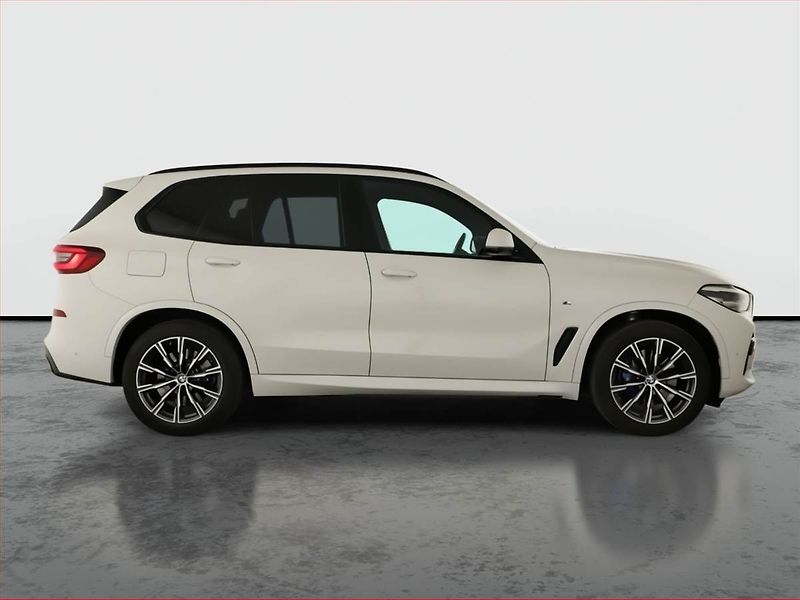 BMW X5 (2021) xDrive30d - fotka 6 z 19