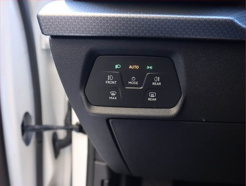 Seat Leon (2022) Xcellence 2.0 TDI, Automat - fotka 23 z 23