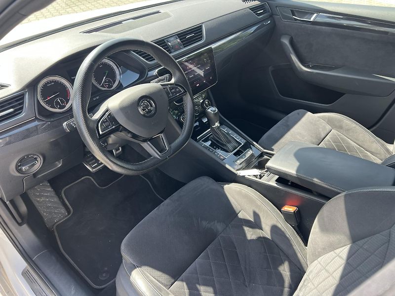 Škoda Superb 2.0 TDi Sportline nez.topeni  - fotka 7 z 18