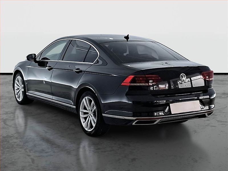 Volkswagen Passat (2020) 2.0 TDI, Automat, Kůže, Navi - fotka 4 z 21
