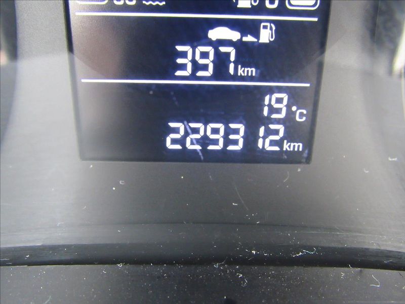 Hyundai i20 1,3 i 55kW Family+ - fotka 14 z 29
