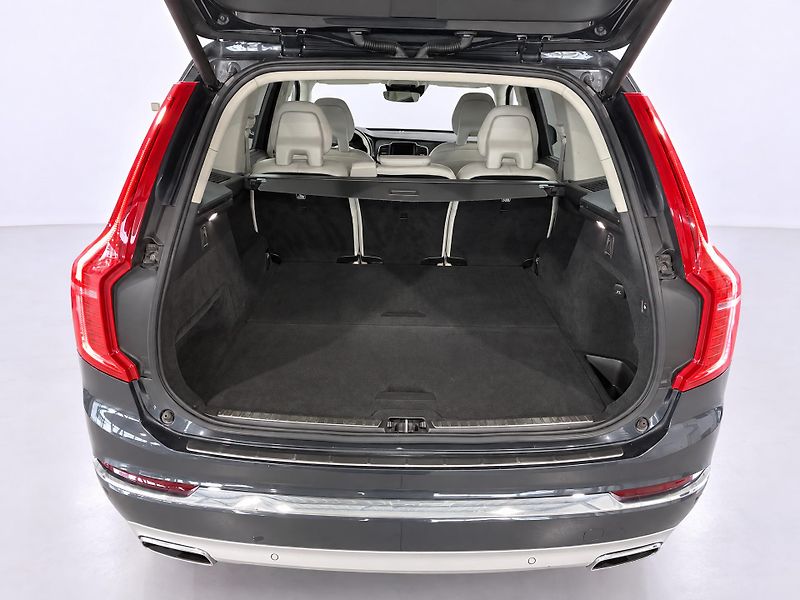 Volvo XC90 2,0 B5 173kW CZ 4X4 DPH Inscri - fotka 9 z 30
