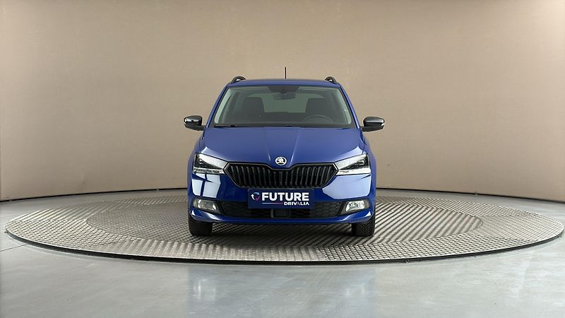 Škoda Fabia 1.0 TSI Black Combi - fotka 3 z 24