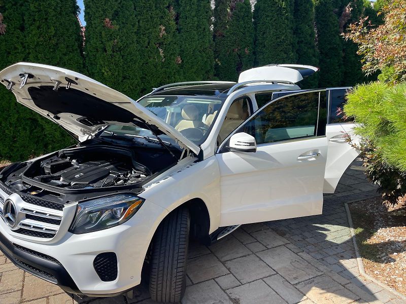 Mercedes-Benz GLS (2017) GLS 450 4MATIC 2017 bílá - fotka 2 z 8