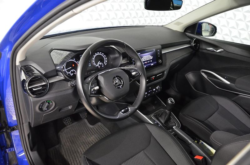 Škoda Fabia (2022) 1.0 TSI 81 Style 5d - fotka 9 z 17