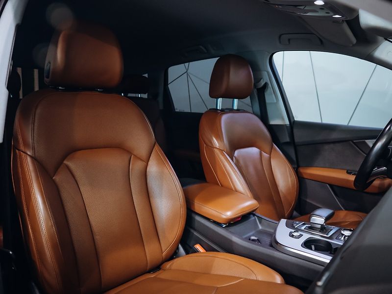 Audi Q7 3.0 245kw - fotka 24 z 29