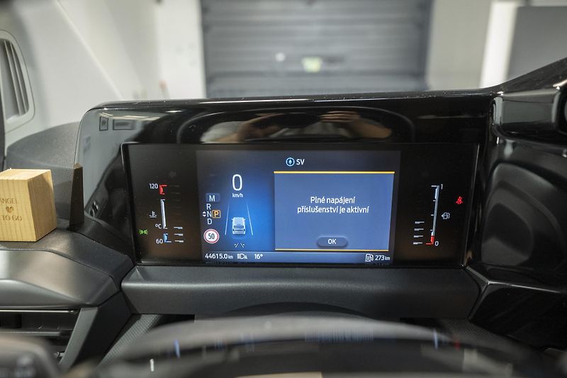 Ford Tourneo Custom 2.0 EcoBlue 125 kW 4x4 - fotka 21 z 53