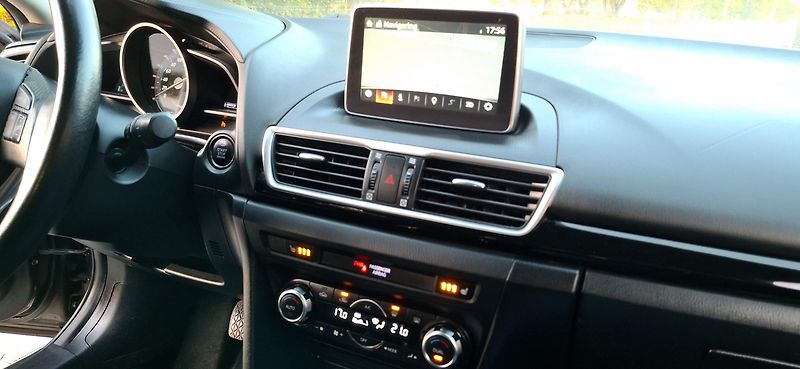 Mazda 3 2.0 88kw 1. majitel krásná - fotka 32 z 47