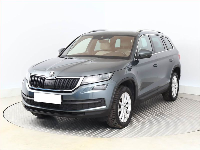 Škoda Kodiaq (2019) Style 2.0 TSI - fotka 2 z 21