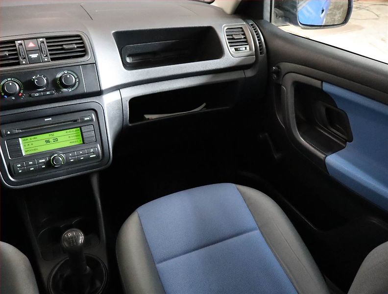 Škoda Fabia (2008) 1.4 16V, jezdí skvěle - fotka 8 z 13