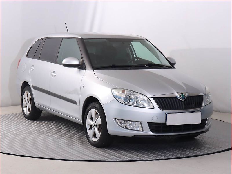 Škoda Fabia (2012) 1.2 TSI, Serv.kniha, Tempomat - fotografie inzerátu