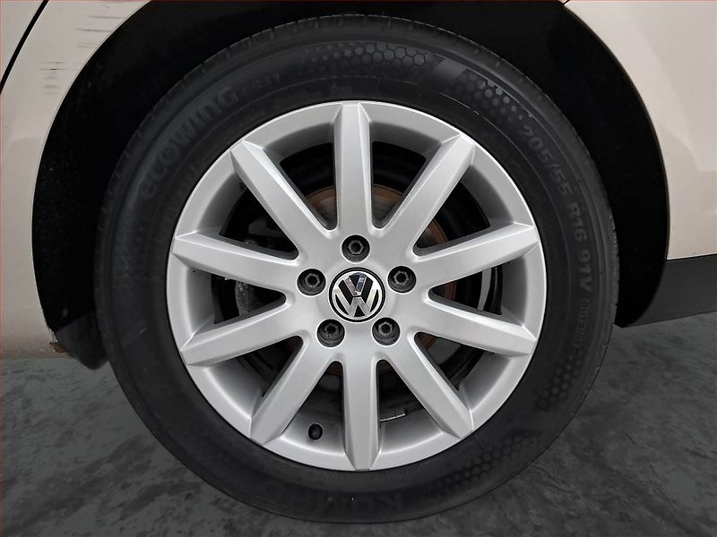 Volkswagen Golf (2009) 1.4 TSI, Tempomat - fotka 15 z 17