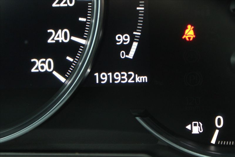 Mazda CX-5 2,5 i  1MAJ,A/T,4x4,REVOLUTION - fotka 9 z 47