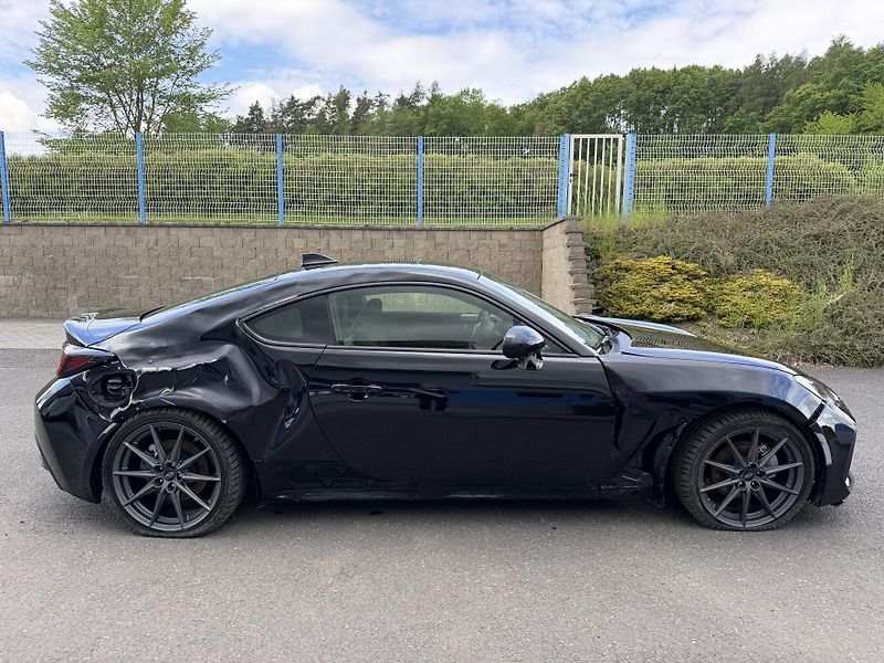 Subaru BRZ 2,4i 172kW 1800km - fotka 3 z 19