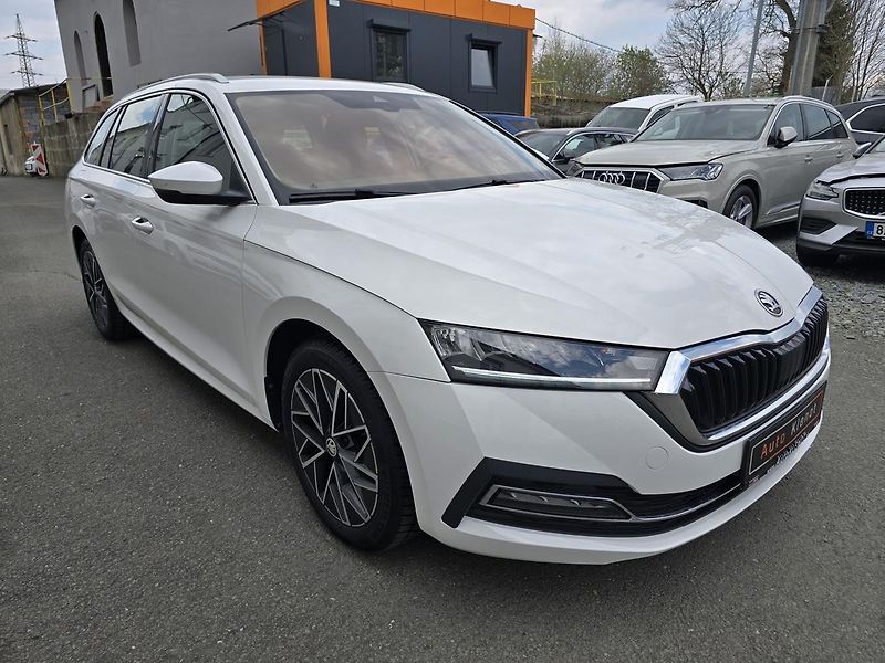 Škoda Octavia 2.0TDi 110kW DSG STYLE + NAVI - fotka 2 z 41