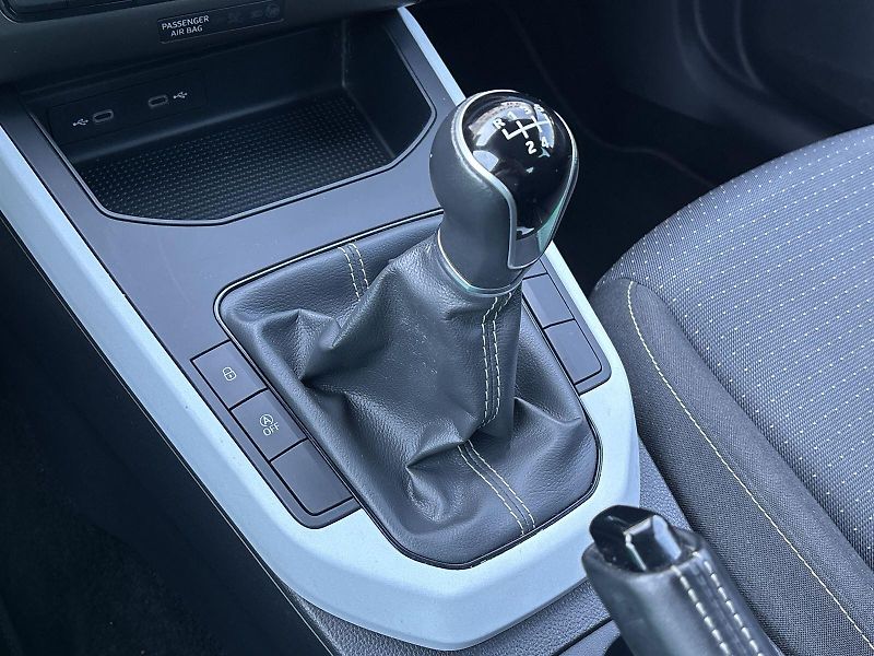 Seat Arona (2022) 1.0 TSI Style - fotka 14 z 27