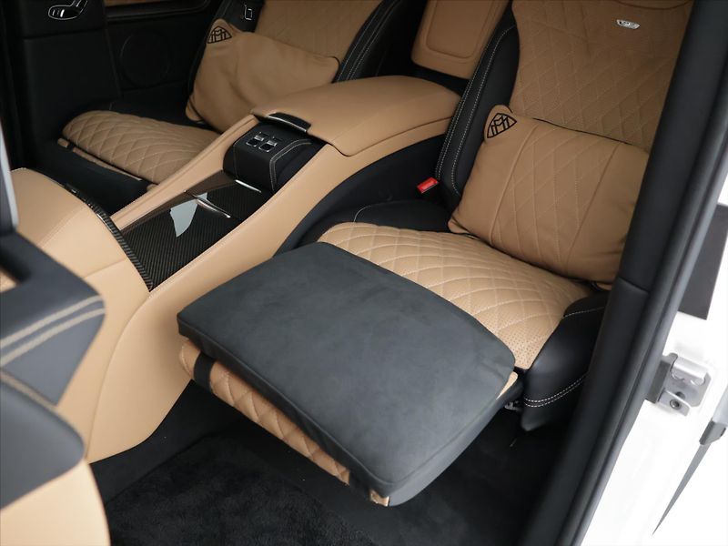 Mercedes-Benz Třídy G 6,0 650 Maybach Landaulet AMG - fotka 37 z 97