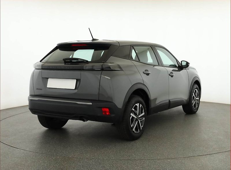 Peugeot 2008 (2024) 1.2 PureTech, ČR,1.maj - fotka 5 z 16