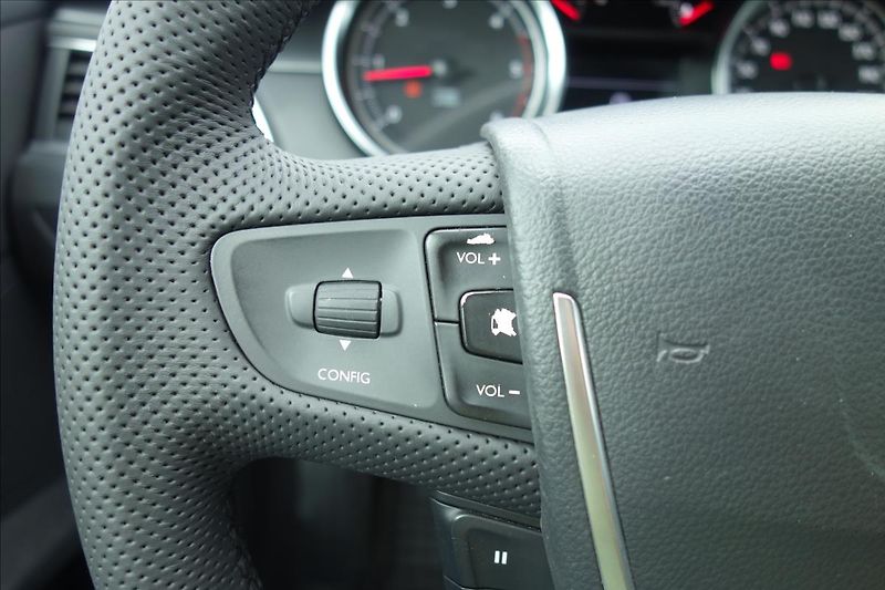 Peugeot 508 2,0 BHDi 110KW,ČR,S&S ALLURE. - fotka 31 z 36