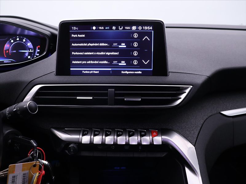 Peugeot 3008 1.2 PT 96kW Aut. Allure CZ - fotka 22 z 34