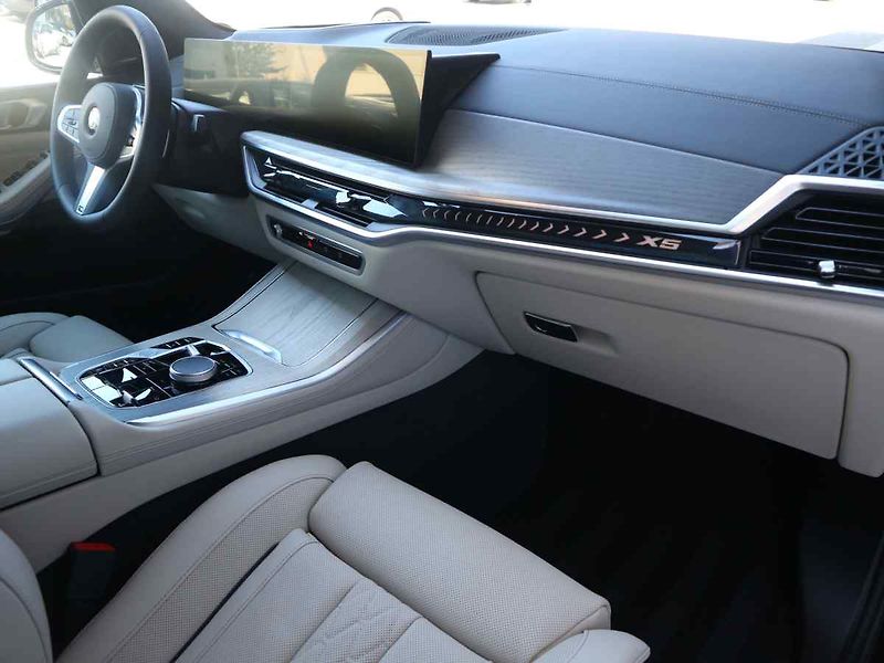 BMW X5 (2026) - fotka 6 z 10