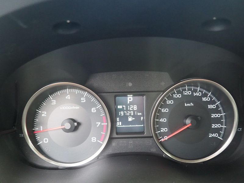 Subaru XV (2015) 2.0i 110 kW, AWD, Pano, Kůže - fotka 25 z 33
