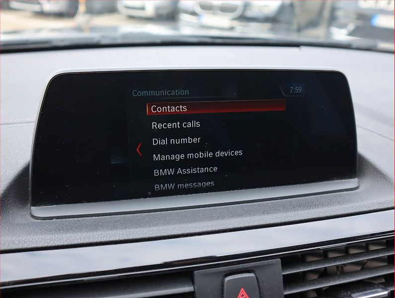 BMW Řada 1 (2019) 116d, Automat, Serv.kniha - fotka 20 z 22