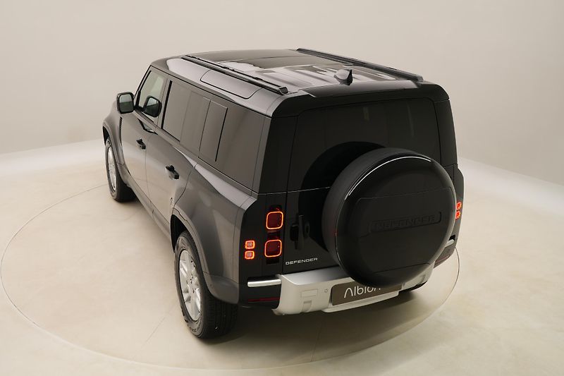 Land Rover Defender 110 D200 S AWD AUT CZ - fotka 17 z 46