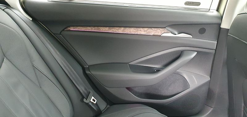 Škoda Superb (2024) 2.0tdi 142kw Dsg 4x4 L&K,ČR,1M - fotka 17 z 28