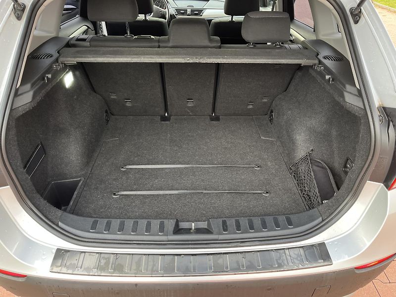 BMW X1 XDRIVE 18D - fotka 14 z 25