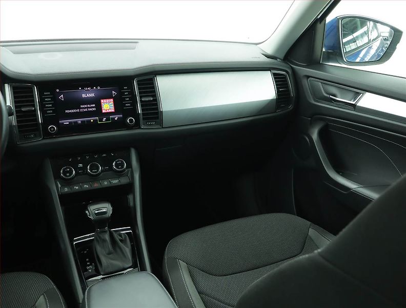 Škoda Kodiaq (2023) Style 2.0 TDI - fotka 8 z 17
