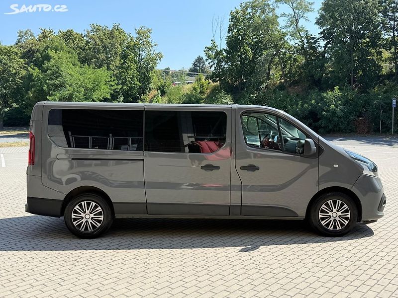 Renault Trafic (2019) 1.6dCi, 89kw 9 míst - fotka 6 z 19