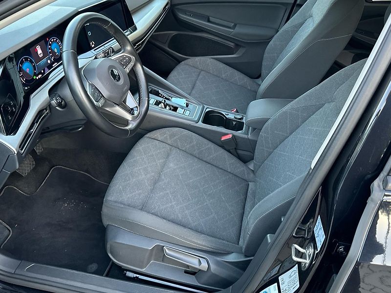 Volkswagen Golf Wa 2.0 Life DT085 Life 2.0 TDI - fotka 11 z 24