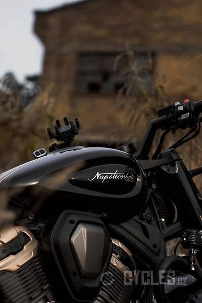 Benda NAPOLEONBOB 500 (2026) - fotka 8 z 9
