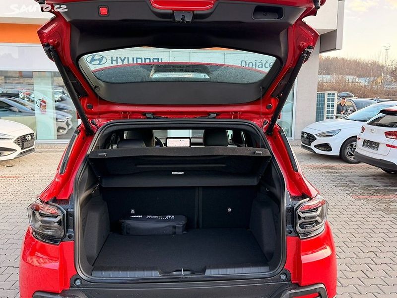 Jeep Avenger (2026) 4xe Upland 1.2 Turbo e-Hybrid - fotka 18 z 18