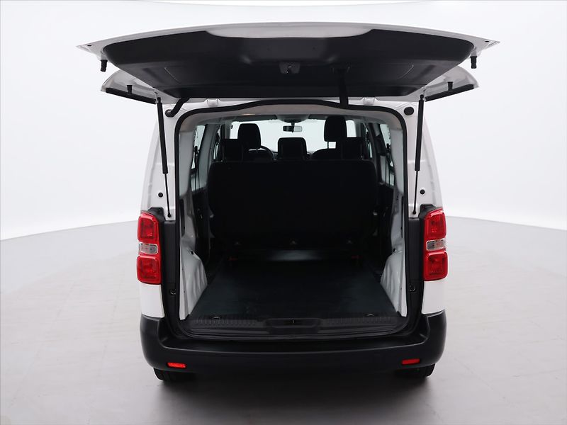 Peugeot Traveller 2.0 BlueHDI 110kW 5-Míst L2 - fotka 9 z 31