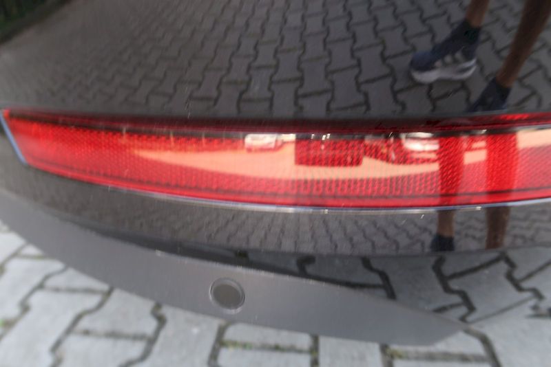 Škoda Superb (2018) Combi L&K  2,0 TDi/140 kW 4X4 - fotka 28 z 36