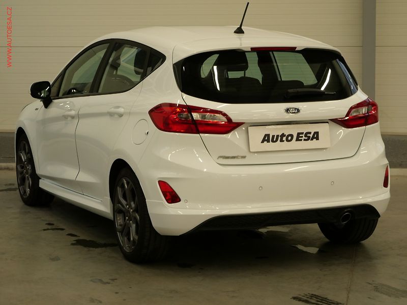 Ford Fiesta (2018) 1.0EB, ČR, AC, výhřev sed. - fotka 6 z 23