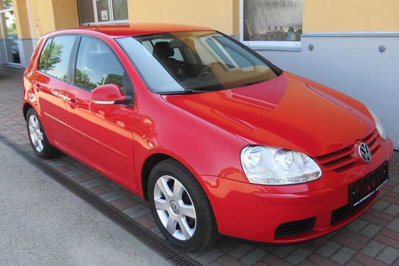 Volkswagen Golf 1.4i AUT. KLIMA NOVÉ ROZVODY - fotka 1 z 27