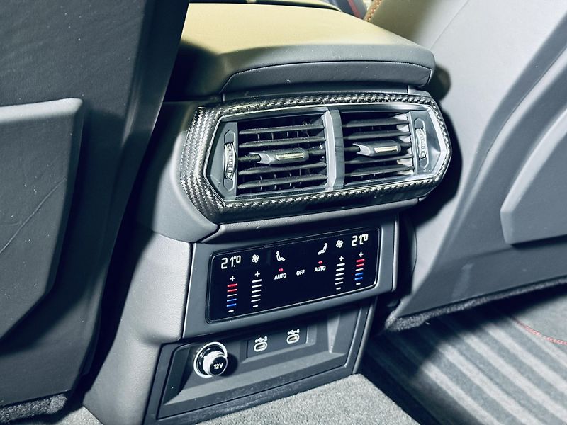 Lamborghini Urus (2023) S*23*B&O*MASAŽ*HUD*TV*CARBON - fotka 40 z 44