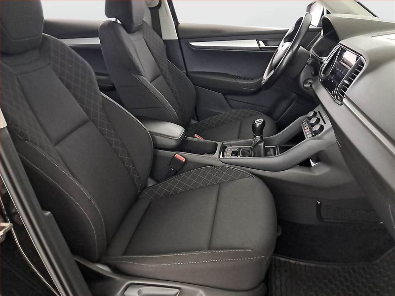 Škoda Karoq (2018) Ambition 1.6 TDI, Serv.kniha - fotka 9 z 19