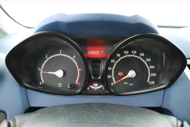 Ford Fiesta (2009) 1.4 TDCi, po STK, oblíbený vůz - fotka 8 z 12