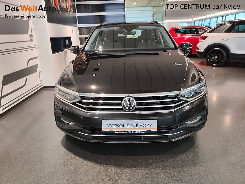 Volkswagen Passat Variant (2022) 2.0 TDI (110kW/150k) DSG, Busi - fotka 4 z 27