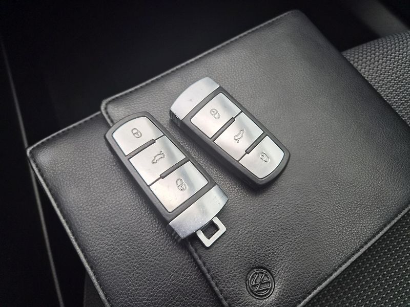 Volkswagen Passat (2014) 2,0 TDI CLBMT - fotka 11 z 19